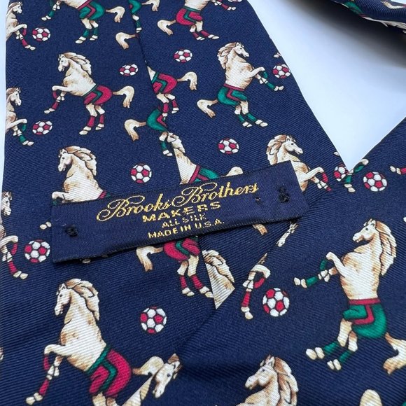 Brooks Brothers Makers Silk Navy Blue Prancing Horses Playing Soccer Mens Tie - Picture 6 of 6